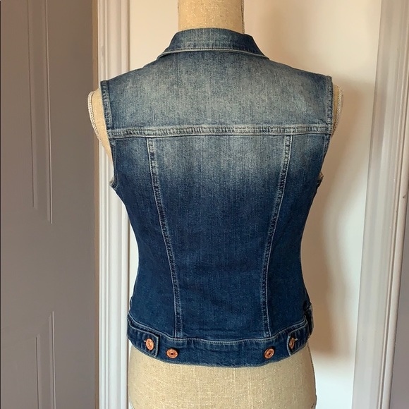 NWOT Mavi Jeans Small sleeveless faded jean jacket - Picture 3 of 9